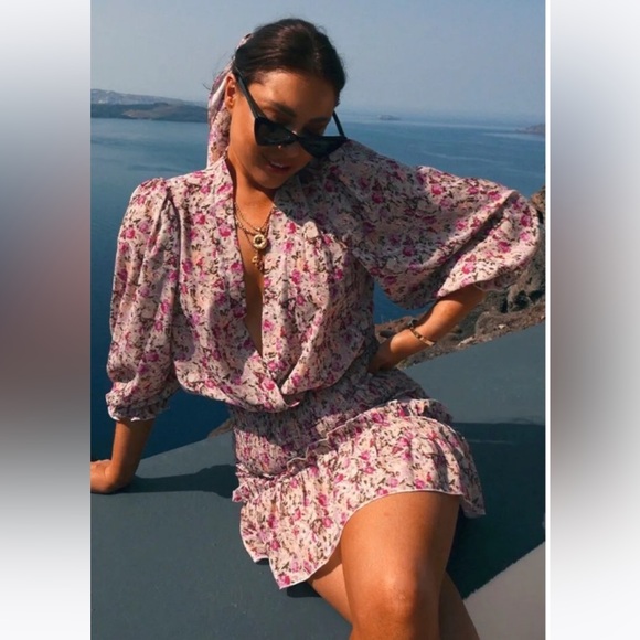 NWT In the Style x Lorna Luxe Harper Floral Ruched Ruffle Dress Romantic Sz 6 - Picture 5 of 10